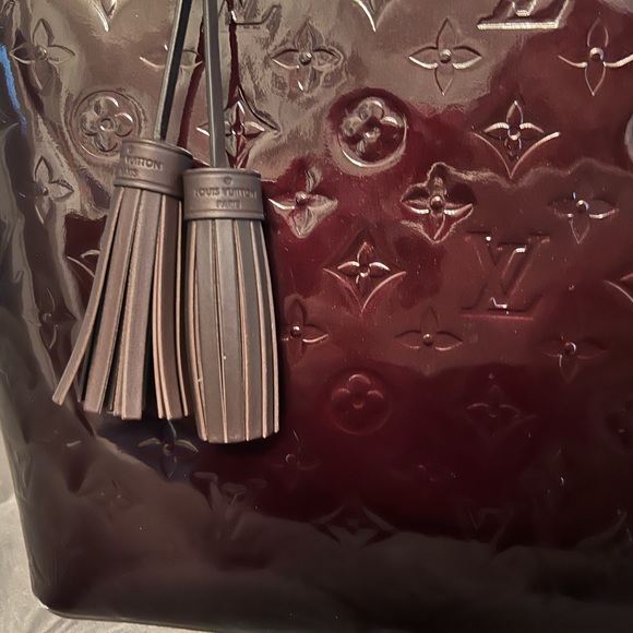 Authentic beautiful bag in excellent condition. - Picture 3 of 9